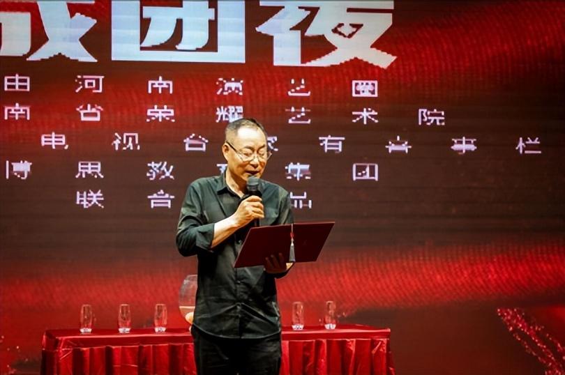 博思花藝婚慶教育，婚慶培訓，花藝培訓，插花培訓，花藝師培訓，主持人培訓，商務主持人培訓，花店運營培訓，花店全系統(tǒng)營銷，小白開花店，小白學主持，金璽棠婚慶酒店，金璽棠總部，鄭州金麻雀教育科技有限公司