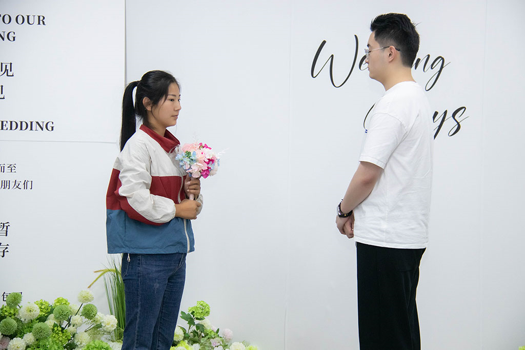 博思花藝婚慶教育，婚慶培訓(xùn)，花藝培訓(xùn)，插花培訓(xùn)，花藝師培訓(xùn)，主持人培訓(xùn)，商務(wù)主持人培訓(xùn)，花店運營培訓(xùn)，花店全系統(tǒng)營銷，小白開花店，小白學(xué)主持，金璽棠婚慶酒店，金璽棠總部，鄭州金麻雀教育科技有限公司