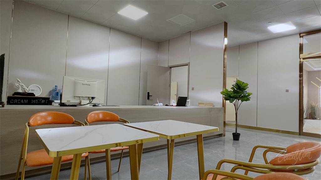 博思花藝婚慶教育，婚慶培訓(xùn)，花藝培訓(xùn)，插花培訓(xùn)，花藝師培訓(xùn)，主持人培訓(xùn)，商務(wù)主持人培訓(xùn)，花店運營培訓(xùn)，花店全系統(tǒng)營銷，小白開花店，小白學(xué)主持，金璽棠婚慶酒店，金璽棠總部，鄭州金麻雀教育科技有限公司