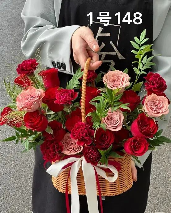 博思花藝婚慶教育，婚慶培訓，花藝培訓，插花培訓，花藝師培訓，主持人培訓，商務主持人培訓，花店運營培訓，花店全系統(tǒng)營銷，小白開花店，小白學主持，金璽棠婚慶酒店，金璽棠總部，鄭州金麻雀教育科技有限公司