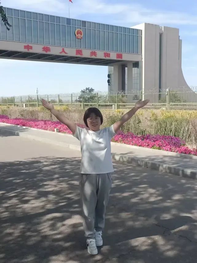 博思花藝婚慶教育，婚慶培訓(xùn)，花藝培訓(xùn)，插花培訓(xùn)，花藝師培訓(xùn)，主持人培訓(xùn)，商務(wù)主持人培訓(xùn)，花店運(yùn)營(yíng)培訓(xùn)，花店全系統(tǒng)營(yíng)銷，小白開花店，小白學(xué)主持，金璽棠婚慶酒店，金璽棠總部，鄭州金麻雀教育科技有限公司